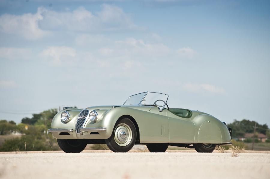  Jaguar XK120 Roadster 1952 года  (фото 1 из 25)